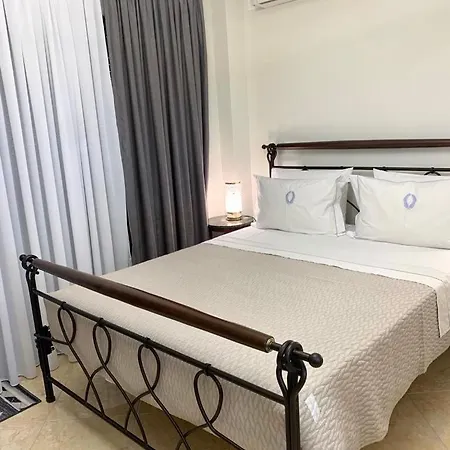 Anna Seaview * Durres