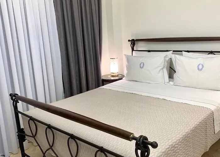 Anna Seaview * Durrës